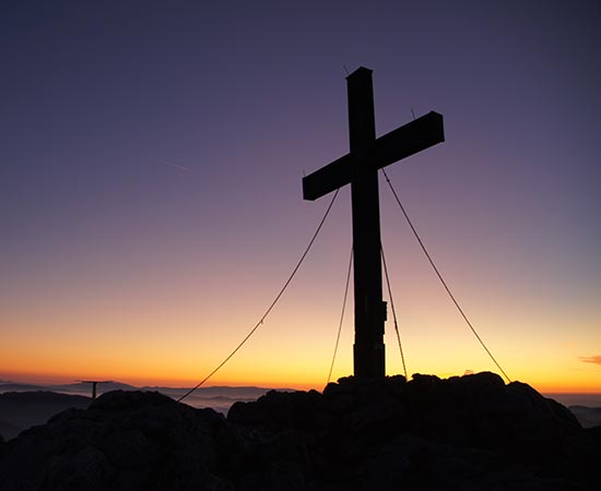 head-to-heart-restoration-ministry-client-testimonial-image-cross-on-hill-with-setting-sun-002