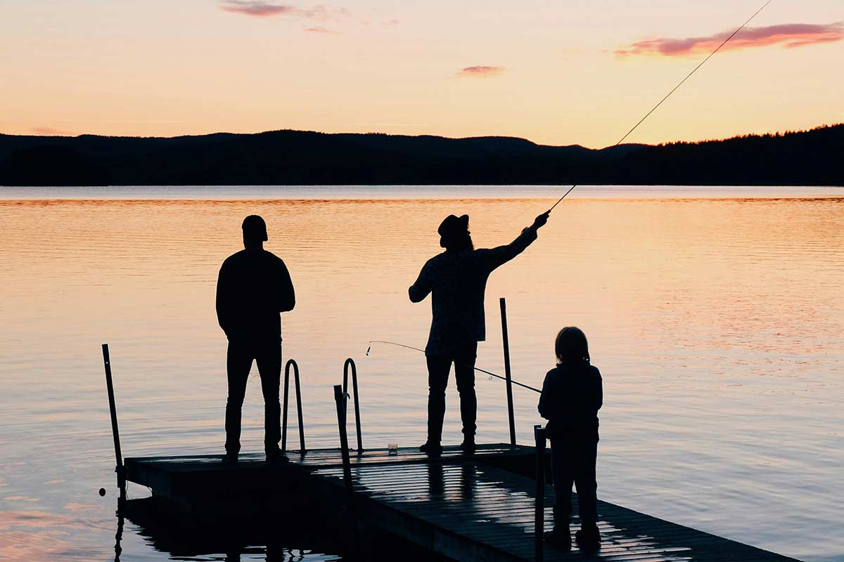 head-to-heart-restoration-ministry-christian-family-counseling-article-image-of-a-family-fishing